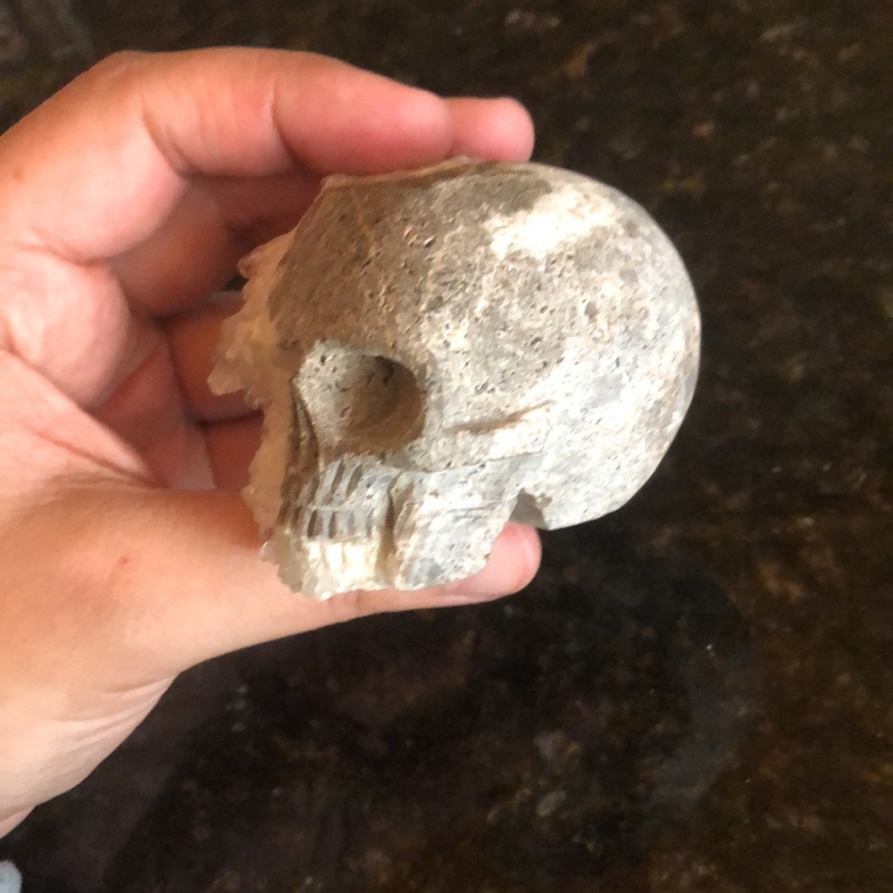 Gorgeous Crystal Cluster Carved Skull 💕 - Picture 8 of 11